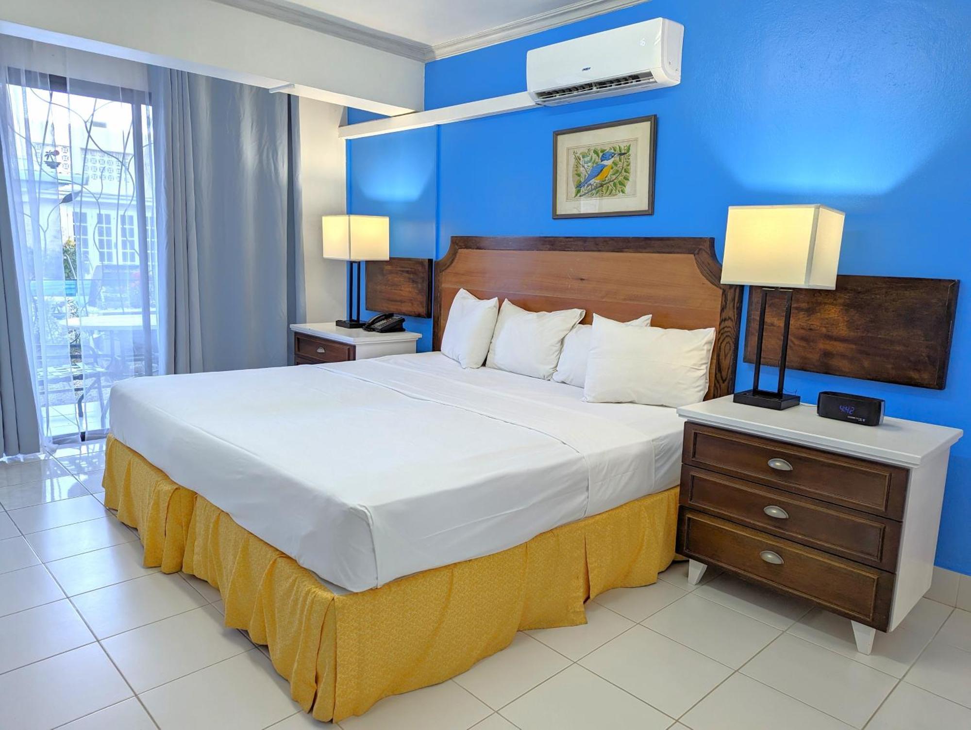 Hotel Pirate's