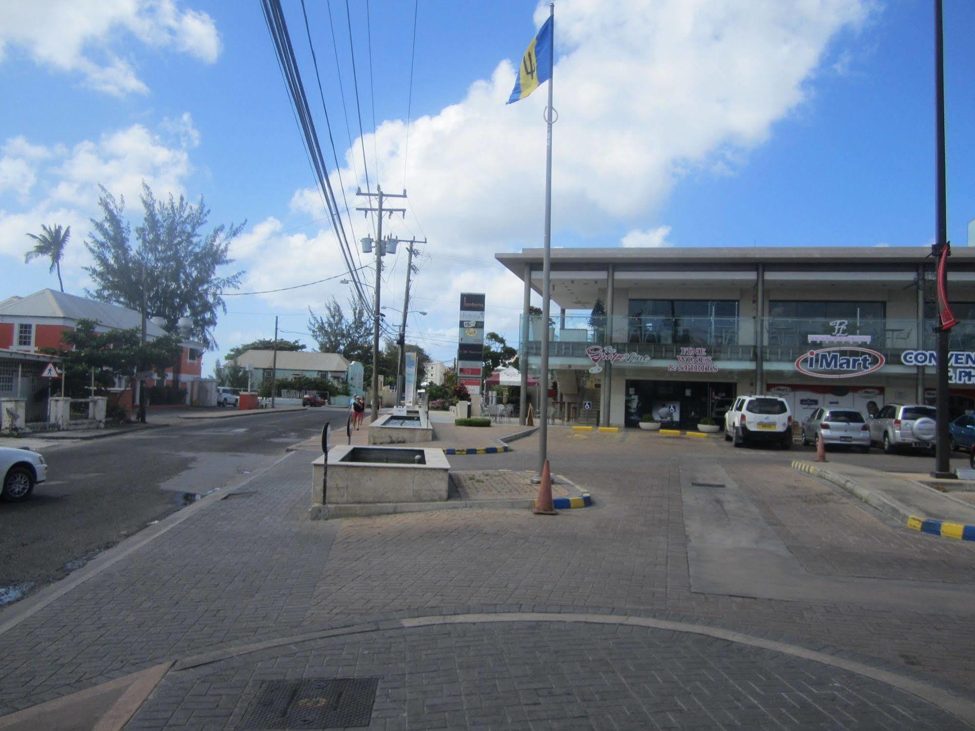 Pirate's 2* Bridgetown